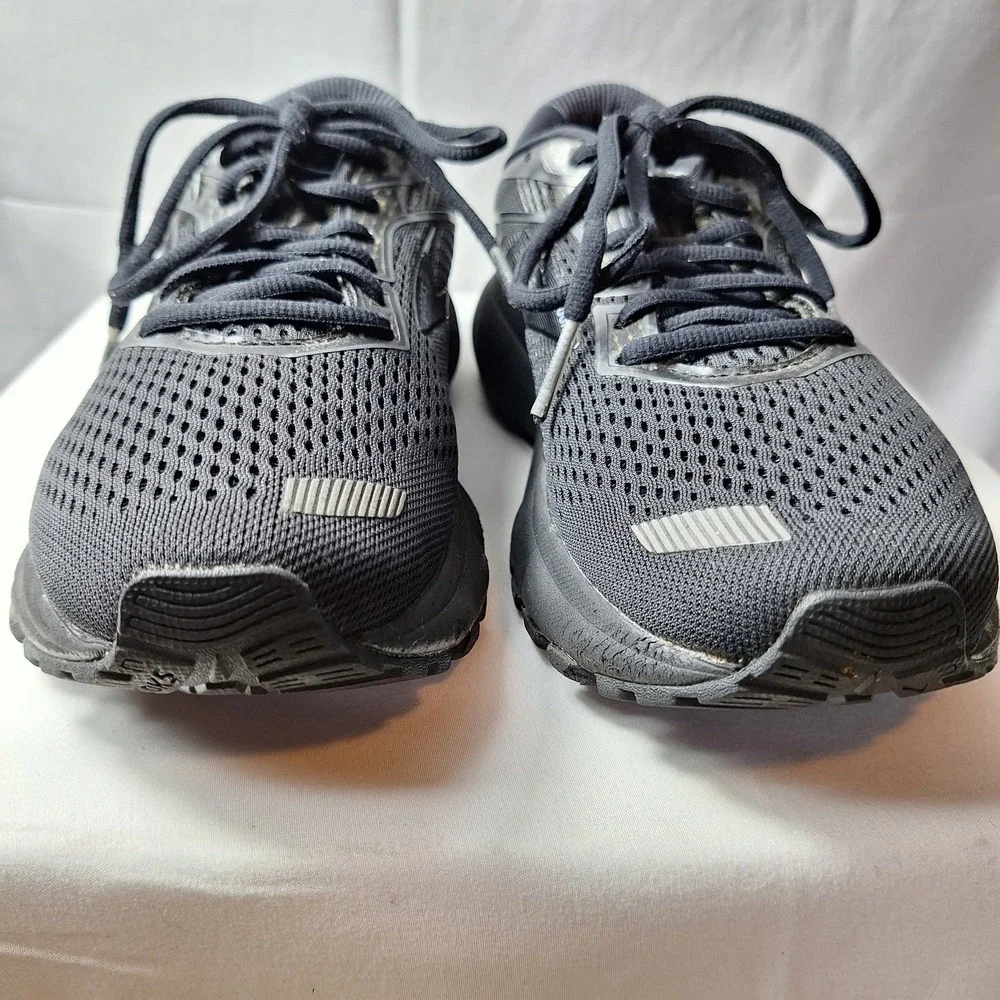 BROOKS Ghost 12 Running Sneaker Womens Sz 8B Triple Black Mesh Athleisure Gym